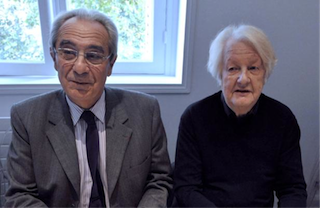 Pétitions de soutien aux professeurs Debré et Even.