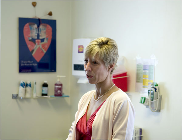 La chercheuse principale du vaccin fait ses aveux pour qu’elle puisse « dormir la nuit »