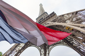 Après Servier-Sarkozy, un nouveau scandale Macron-Sanofi ?