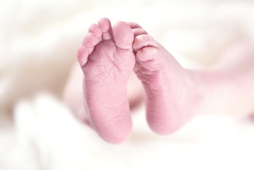 Bébé pieds 2