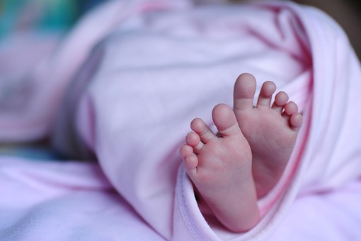 Bébé pieds