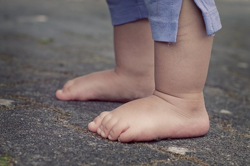 Nouvelle enquête lancée par le gouvernement sur les bébés nés sans bras