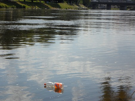 Pollution de l'eau, un fléau pour la santé et l’économie