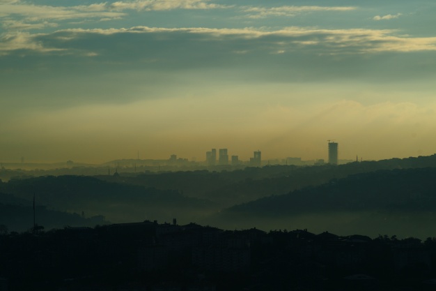 ville-pollution_1122-2157
