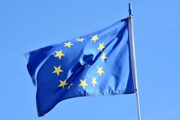Les politiques financières bruxelloises, responsables du drame du coronavirus