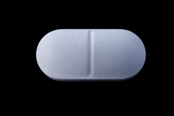 Des scientifiques du monde entier se mobilisent pour dénoncer les magouilles de Big Pharma contre Raoult