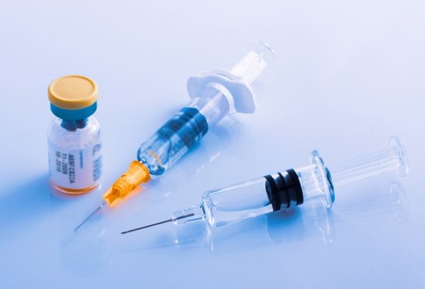 D'après le médecin en chef de Moderna le vaccin n'empêchera pas la transmission du virus