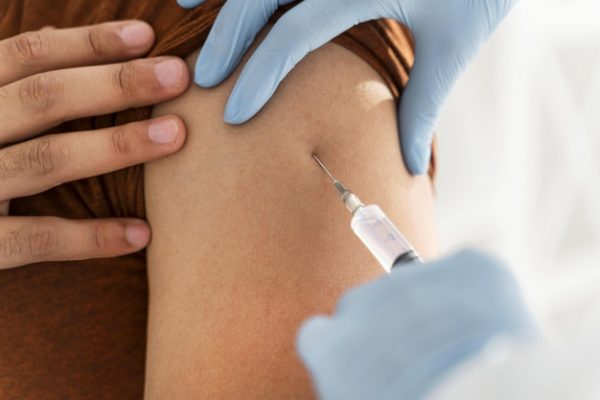 Grande Bretagne : deux fortes réactions allergiques au vaccin Covid de Pfizer