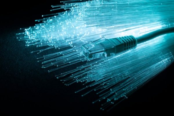 Déjà en 2019 le 1er ministre polonais signait un appel mondial pour mettre fin à la 5G