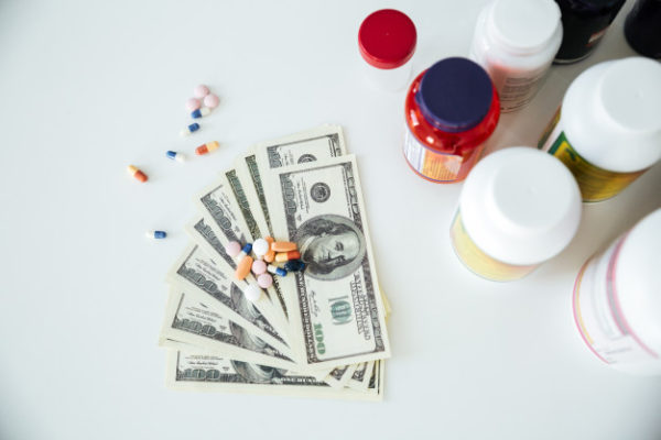 Big Pharma se reconvertit en traitement rémunérateurs face à l'échec des vaccins