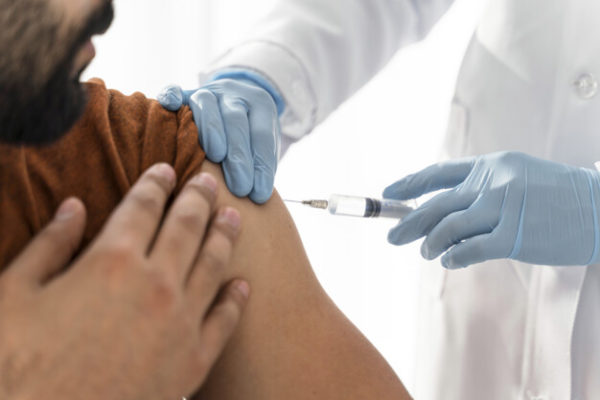 Les Vaccins Covid déclenchent une augmentation massive des cancers de la prostate et de l’infertilité chez l'homme